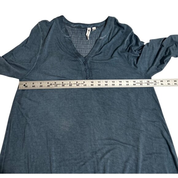 Cable & Gauge Womens Blue Smocked Back Tunic Top M Casual Comfy Everyday - Picture 6 of 7